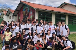 Estudantes do Colégio Universitário visitam aldeia indígena em Imaruí 