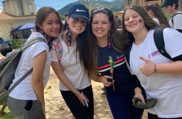 Estudantes do Colégio Universitário visitam aldeia indígena em Imaruí 