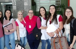 Colégio Universitário em apoio ao Outubro Rosa